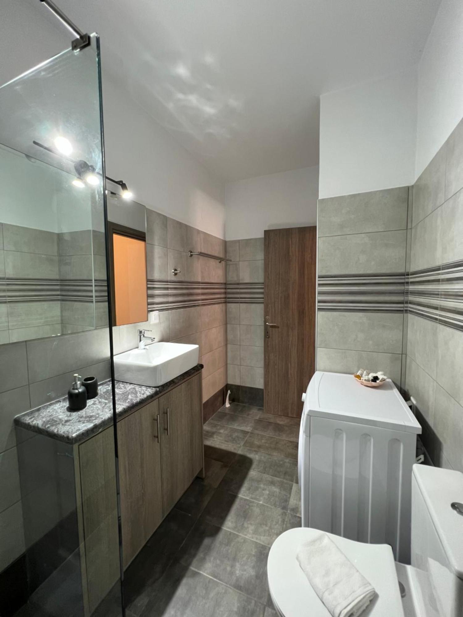 Phil'S Apartments Лефкада Экстерьер фото